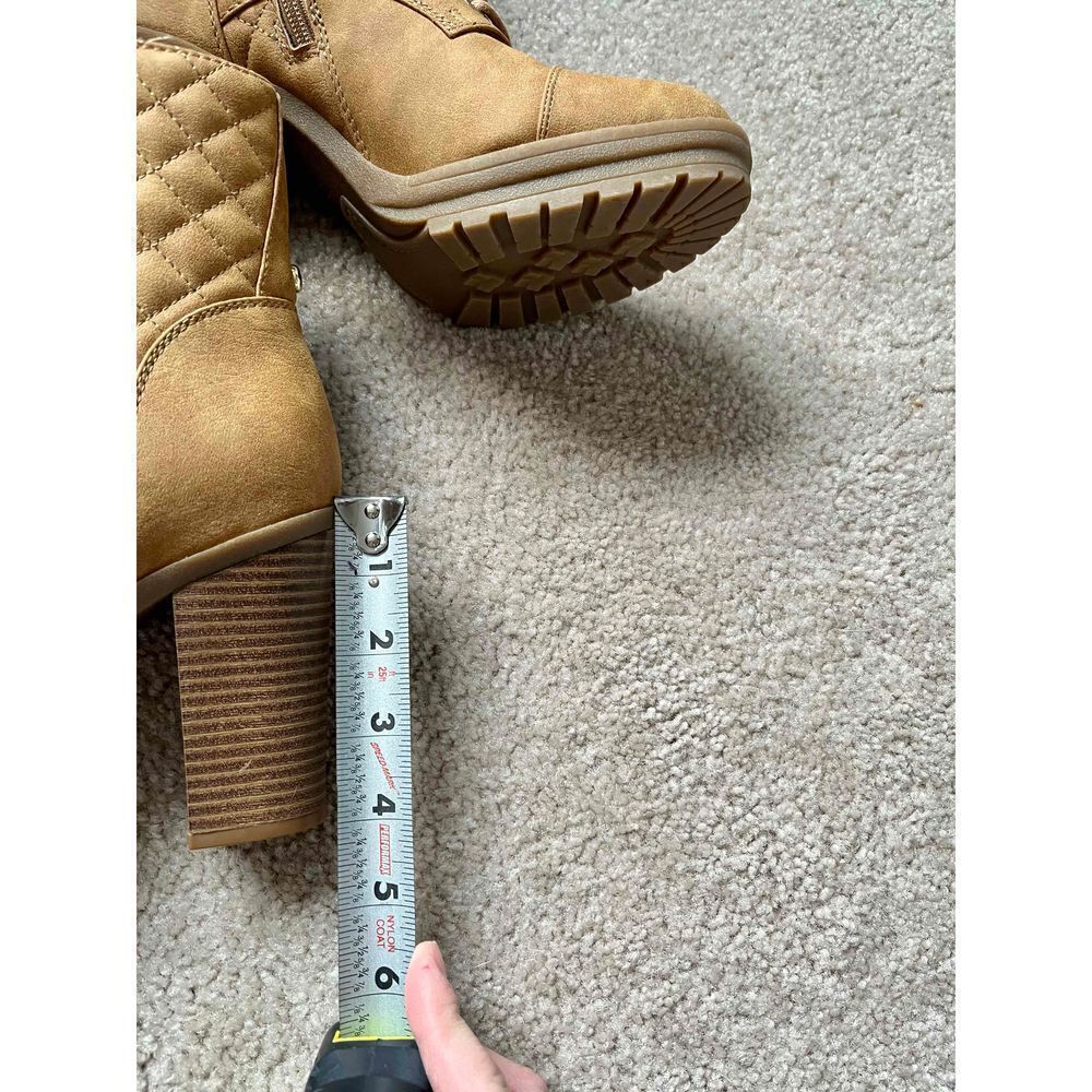 G by Guess Women’s Gift Tan Size Zip & Lace Up Quilted Combat Ankle Fashion Boot - Picture 8 of 12